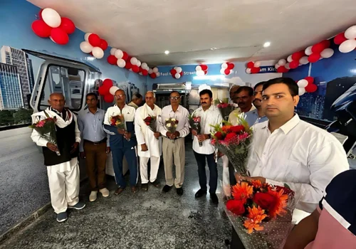 Exclusive Dealers Showroom (Sikhandara, Agra)